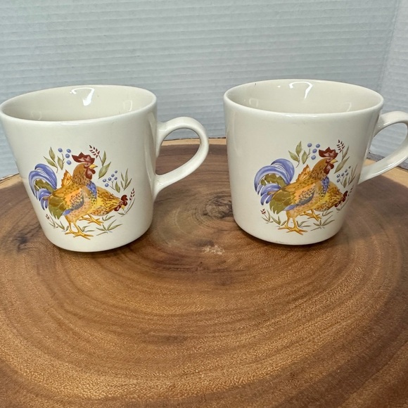 Rooster Design Ceramic Mugs - Cream and Multicolor - Picture 6 of 8